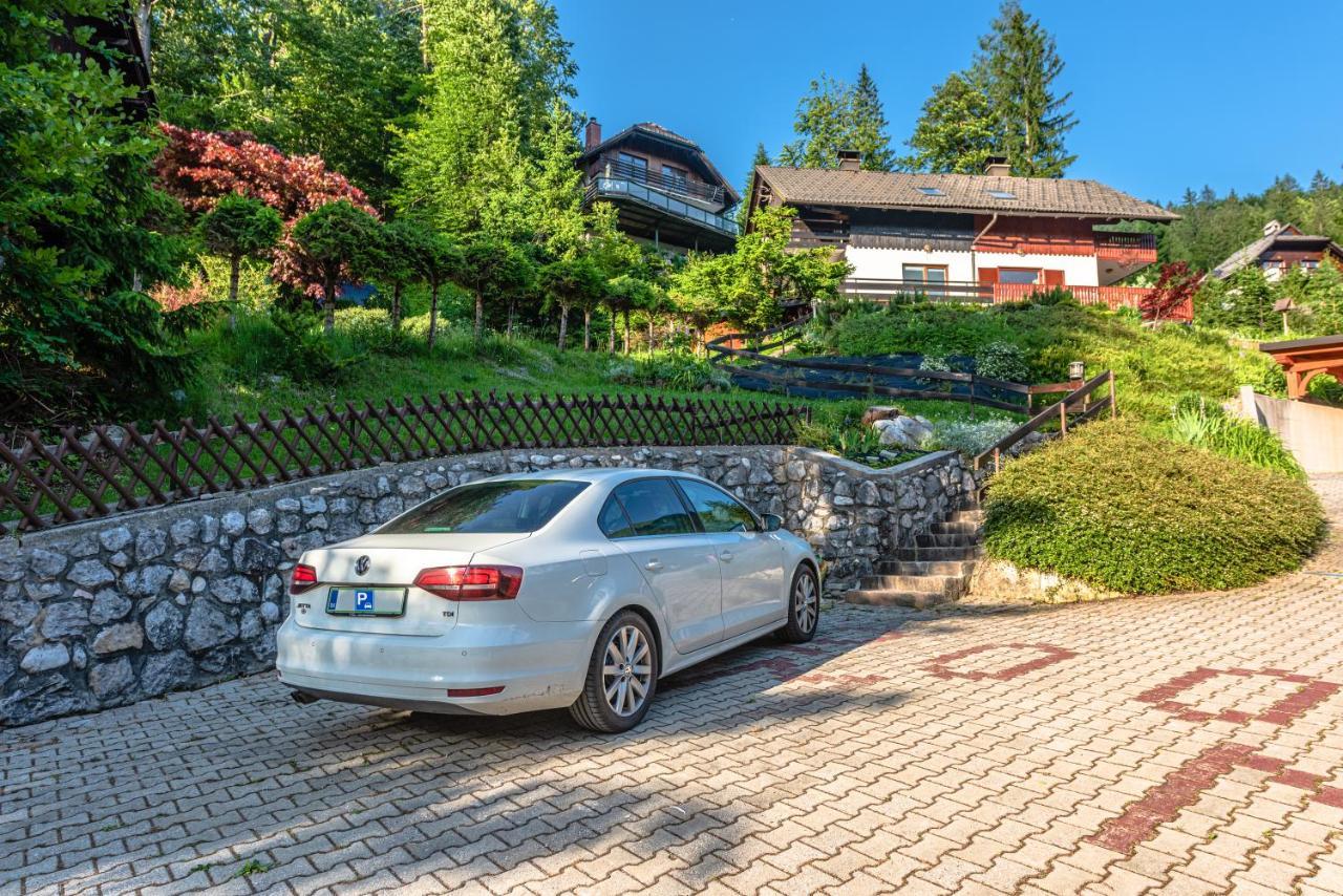 House Moose'T Getaway, Kranjska Gora Villa Buitenkant foto