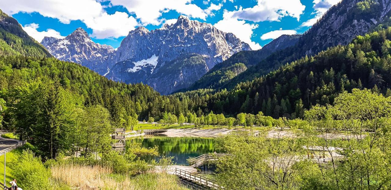 House Moose'T Getaway, Kranjska Gora Villa Buitenkant foto